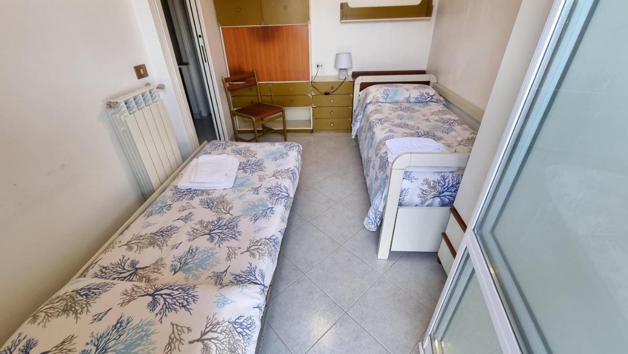 Bellissima Villa Fronte Mare Bandiera Blu สแปร์ลองกา ภายนอก รูปภาพ